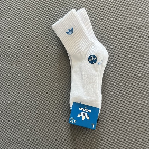 Adidas Men's Cushioned Athletic High Quarter Cut Socks 3 PairsSZ Large Blue Logo - Picture 1 of 4
